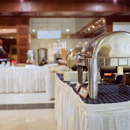 Peacock Hotel Dar es Salaam Ngoại thất bức ảnh