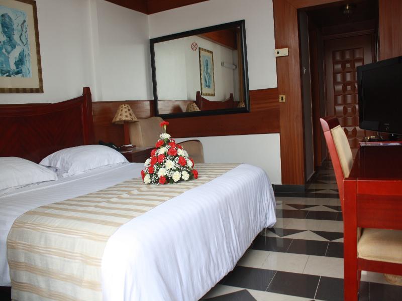 Peacock Hotel Dar es Salaam Ngoại thất bức ảnh