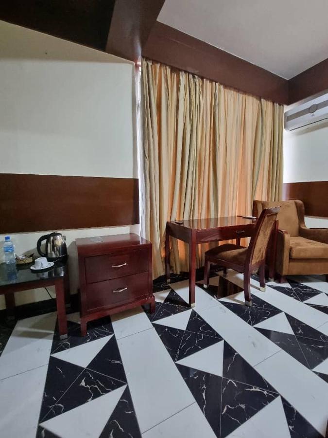 Peacock Hotel Dar es Salaam Ngoại thất bức ảnh