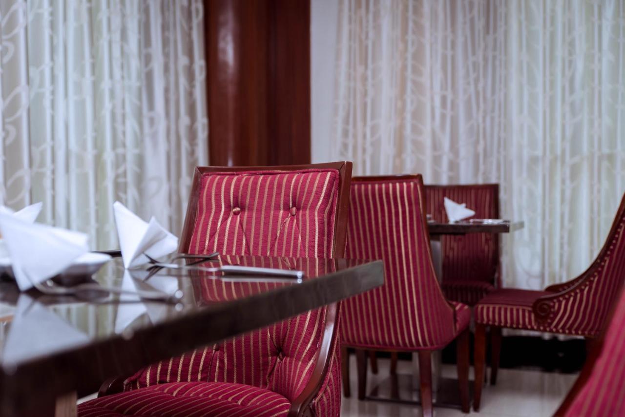 Peacock Hotel Dar es Salaam Ngoại thất bức ảnh