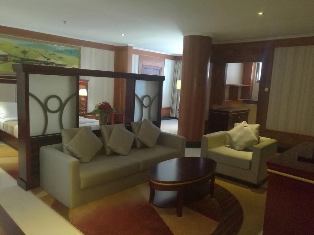Peacock Hotel Dar es Salaam Ngoại thất bức ảnh