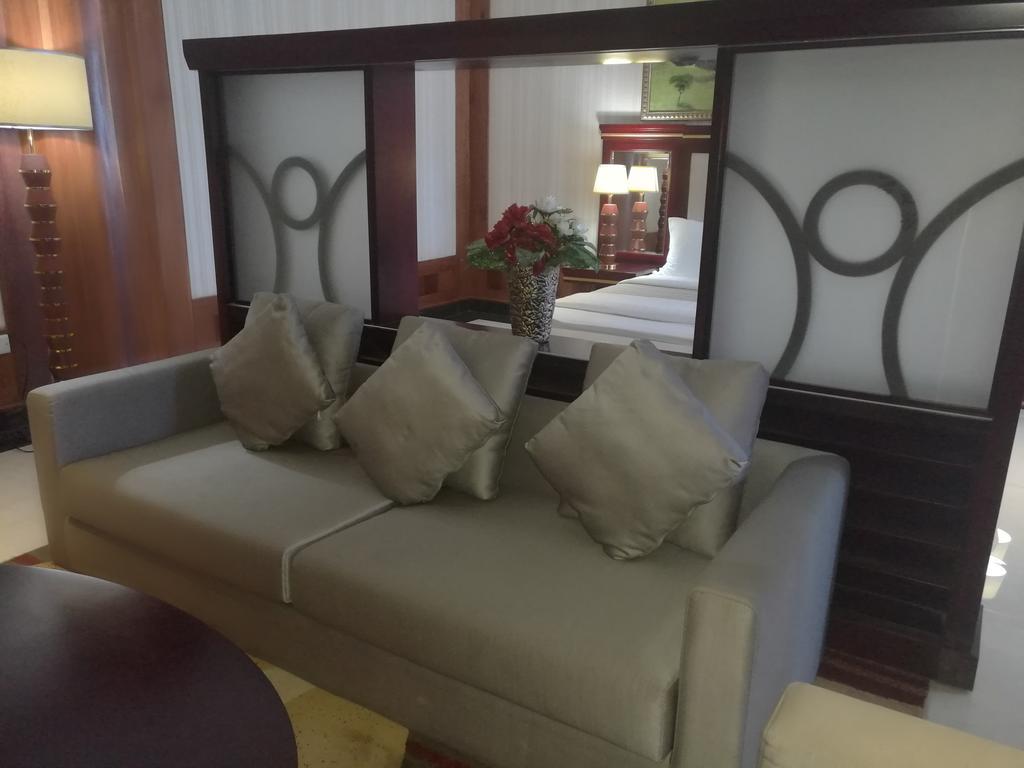 Peacock Hotel Dar es Salaam Ngoại thất bức ảnh