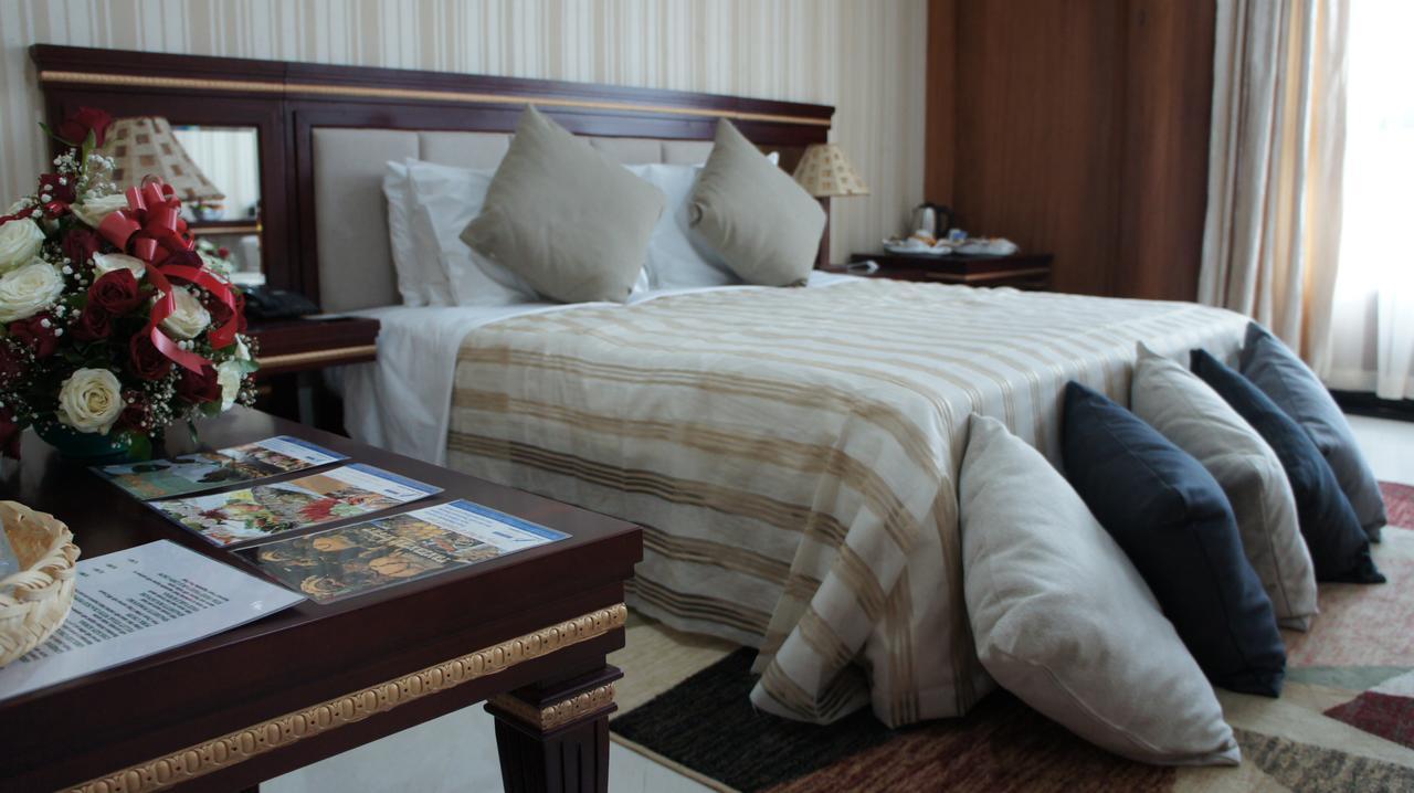 Peacock Hotel Dar es Salaam Ngoại thất bức ảnh