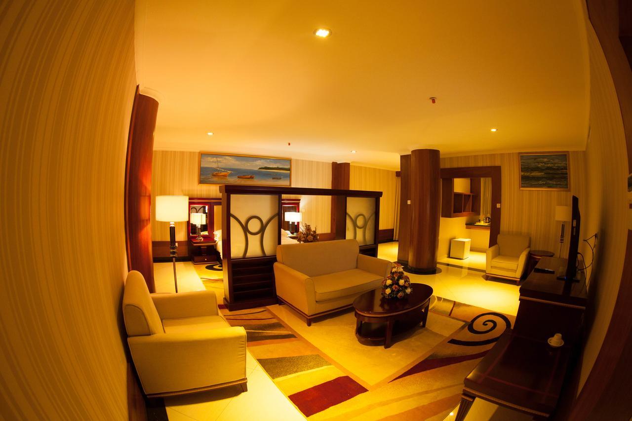 Peacock Hotel Dar es Salaam Ngoại thất bức ảnh